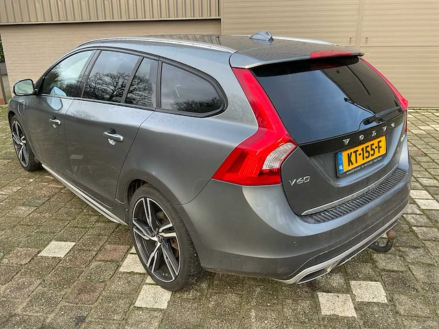 Volvo v60 personenauto - afbeelding 5 van  15