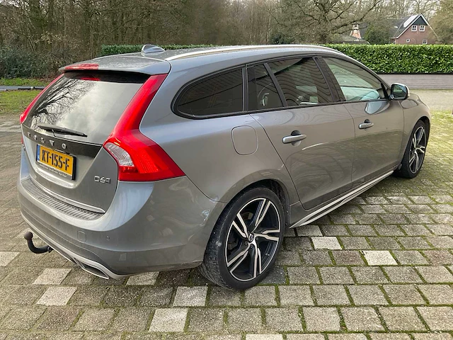 Volvo v60 personenauto - afbeelding 6 van  15