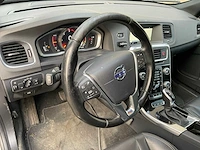 Volvo v60 personenauto - afbeelding 8 van  15