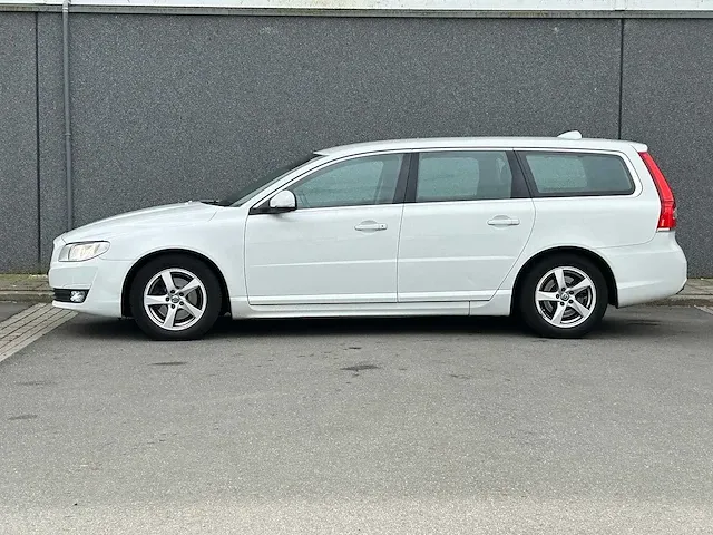 Volvo v70 1.6 d2 momentum | 7-txv-89 - afbeelding 30 van  34