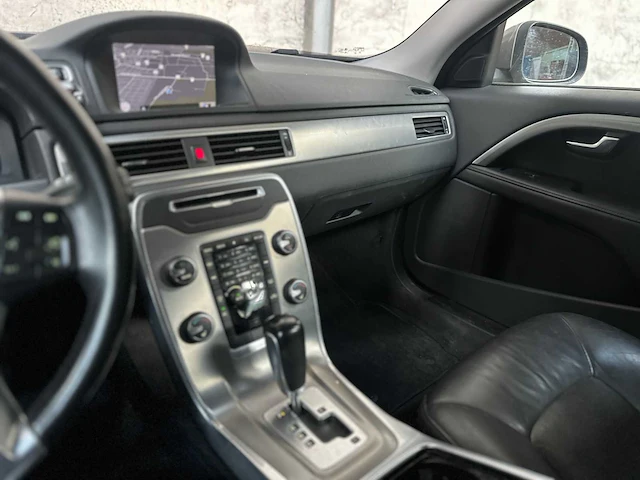Volvo v70 1.6 t4 lim. edition 179pk 2011, 77-sjf-4 - afbeelding 17 van  43