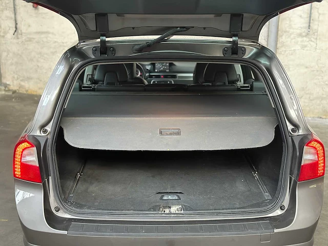 Volvo v70 1.6 t4 lim. edition 179pk 2011, 77-sjf-4 - afbeelding 29 van  43
