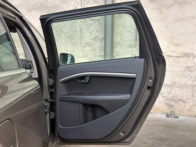 Volvo v70 1.6 t4 lim. edition 179pk 2011, 77-sjf-4 - afbeelding 32 van  43