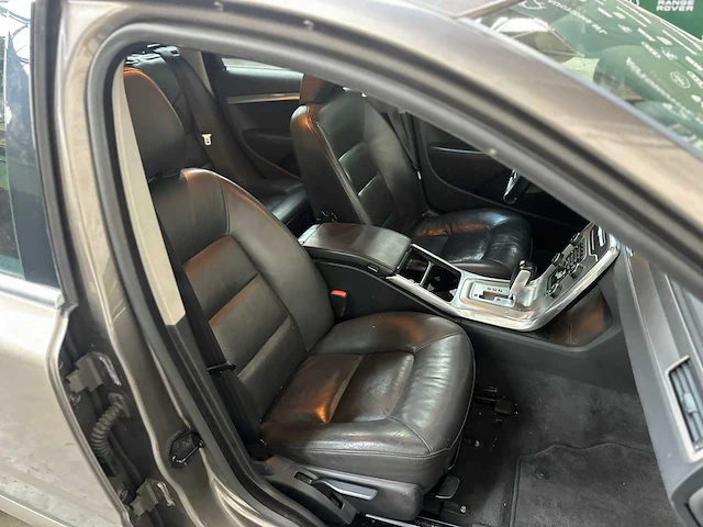 Volvo v70 1.6 t4 lim. edition 179pk 2011, 77-sjf-4 - afbeelding 36 van  43