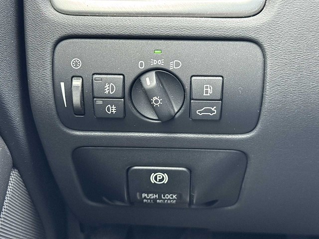 Volvo v70 1.6 t4 limited edition 2011 | 06-spx-5 - afbeelding 17 van  35