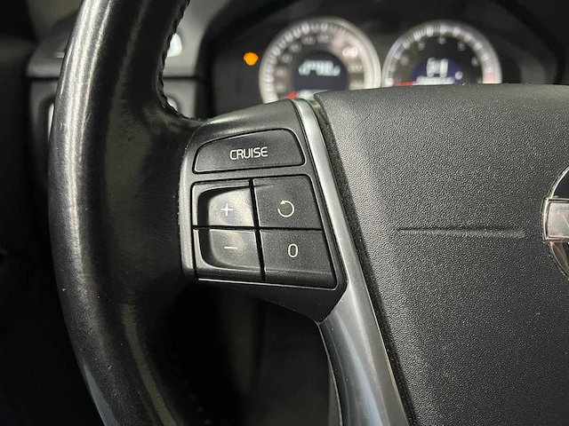 Volvo v70 1.6 t4f summum 179pk 2012, hs-243-z - afbeelding 23 van  35