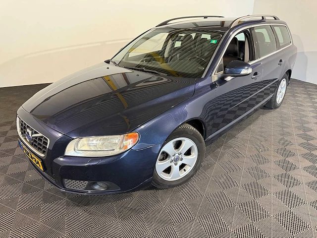 Volvo v70 1.6d drive summum, 1-xrh-84 - afbeelding 1 van  13
