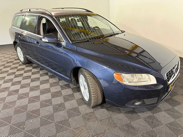 Volvo v70 1.6d drive summum, 1-xrh-84 - afbeelding 10 van  13