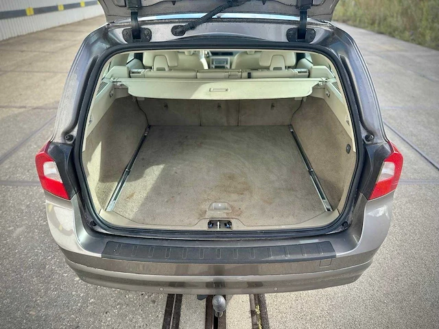 Volvo v70 2.0 d3 kinetic , ; 74-nhg-1 - afbeelding 7 van  15