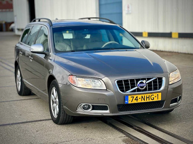 Volvo v70 2.0 d3 kinetic , ; 74-nhg-1 - afbeelding 8 van  15