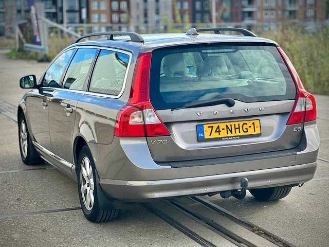 Volvo v70 2.0 d3 kinetic , ; 74-nhg-1 - afbeelding 10 van  15