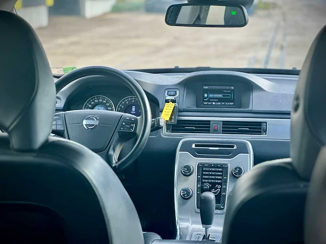 Volvo v70 2.0 t5 kinetic automaat, kh-926-l - afbeelding 3 van  16
