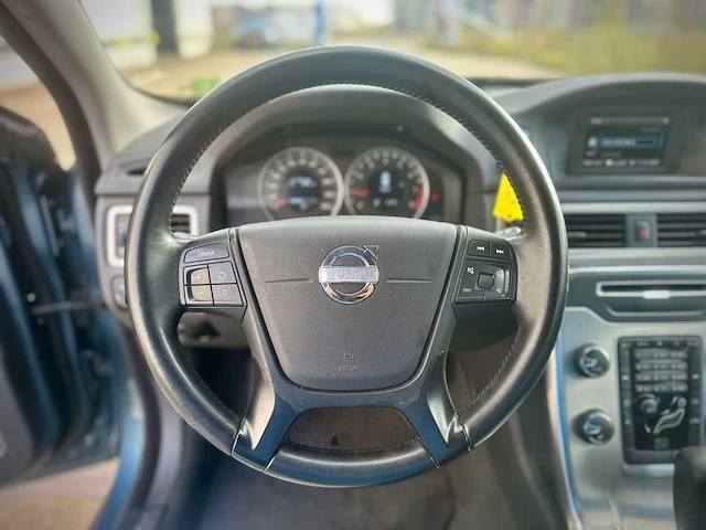 Volvo v70 2.0 t5 kinetic automaat, kh-926-l - afbeelding 4 van  16