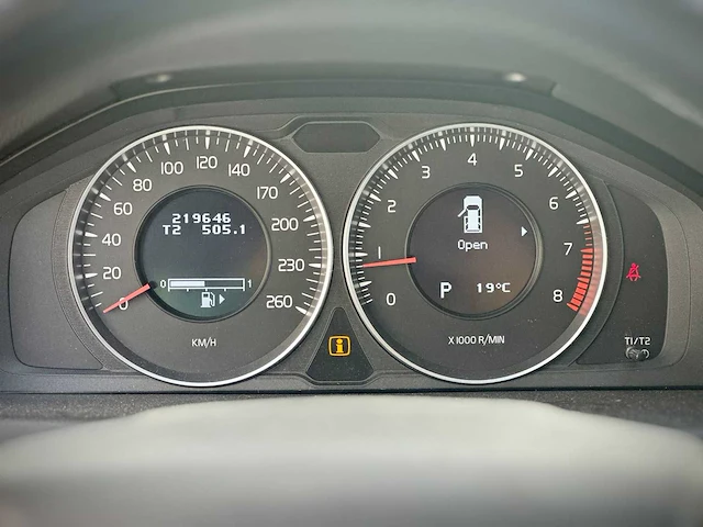 Volvo v70 2.0 t5 kinetic automaat, kh-926-l - afbeelding 8 van  16