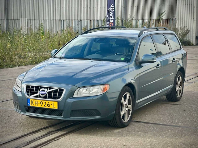 Volvo v70 2.0 t5 kinetic automaat, kh-926-l - afbeelding 1 van  16