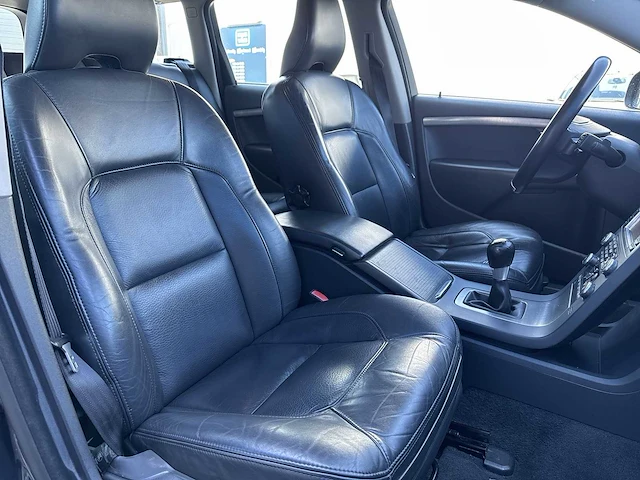 Volvo v70 2.0d limited edition car 2011 | 53-pdk-3 - afbeelding 21 van  31