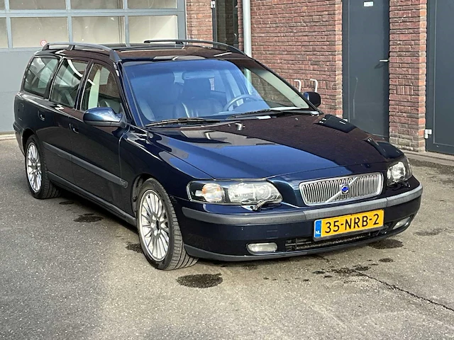 Volvo v70 2.3 t-5 geartr. c.l - personenauto - afbeelding 11 van  17