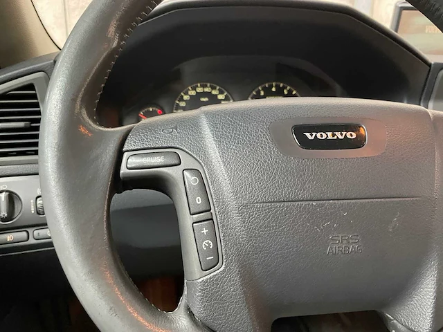 Volvo v70 2.3 t-5 geartronic c.l 250pk 2001, 18-hp-gj - afbeelding 14 van  39