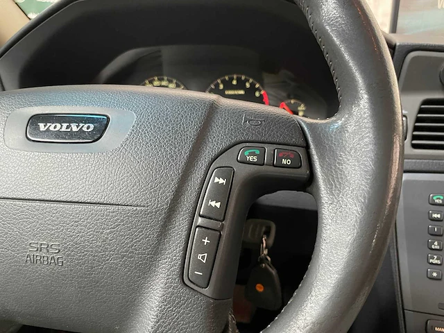 Volvo v70 2.3 t-5 geartronic c.l 250pk 2001, 18-hp-gj - afbeelding 15 van  39