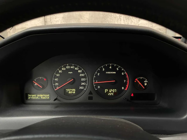 Volvo v70 2.3 t-5 geartronic c.l 250pk 2001, 18-hp-gj - afbeelding 18 van  39
