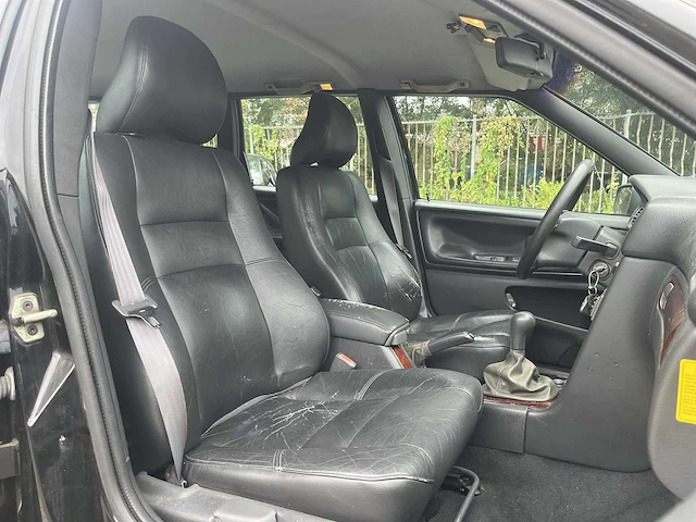 Volvo v70 2.4 comfort 1999 | 21-dg-vz - afbeelding 13 van  20