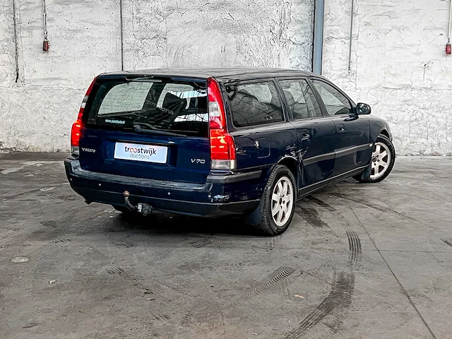 Volvo v70 2.4 comfort line 140pk 2003 (origineel-nl), 73-lz-lf - afbeelding 3 van  42