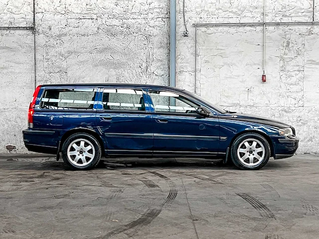 Volvo v70 2.4 comfort line 140pk 2003 (origineel-nl), 73-lz-lf - afbeelding 41 van  42