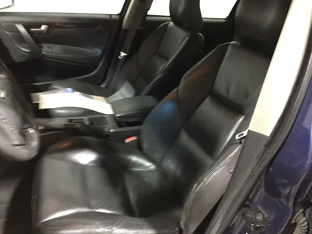Volvo v70 2.4 d comfort line, 82-nbk-9 - afbeelding 14 van  23