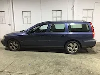 Volvo v70 2.4 d comfort line, 82-nbk-9 - afbeelding 2 van  23