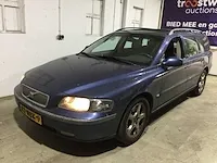 Volvo v70 2.4 d comfort line, 82-nbk-9 - afbeelding 1 van  23