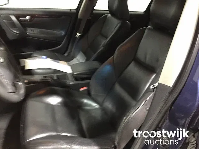 Volvo v70 2.4 d comfort line, 82-nbk-9 - afbeelding 14 van  23