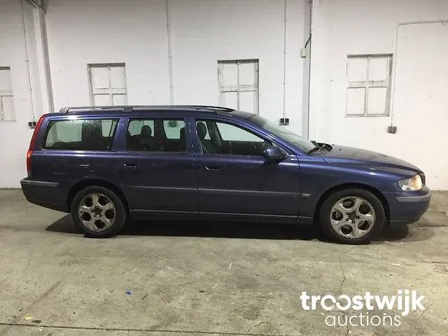 Volvo v70 2.4 d comfort line, 82-nbk-9 - afbeelding 6 van  23