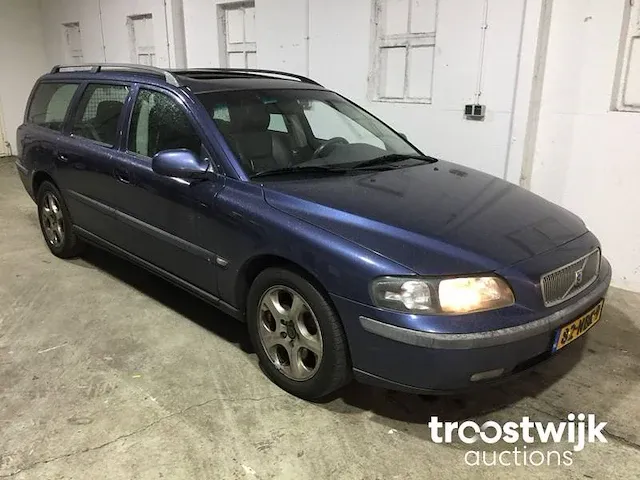 Volvo v70 2.4 d comfort line, 82-nbk-9 - afbeelding 7 van  23