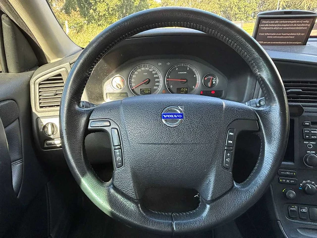 Volvo v70 2.4 d, hd-611-v - afbeelding 3 van  16