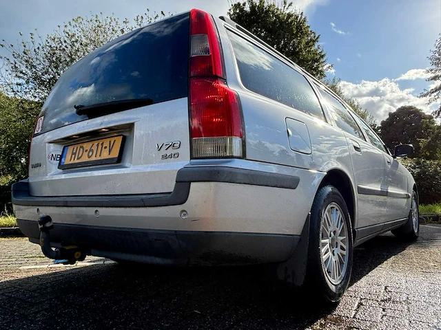 Volvo v70 2.4 d, hd-611-v - afbeelding 12 van  16