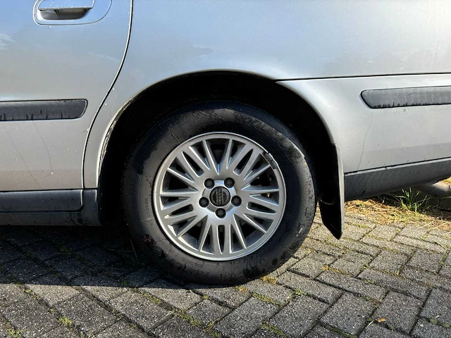 Volvo v70 2.4 d, hd-611-v - afbeelding 13 van  16