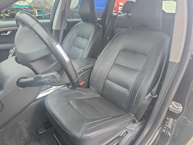 Volvo v70 2.4 d5 awd momentum car 2015 | gh-405-s - afbeelding 10 van  34