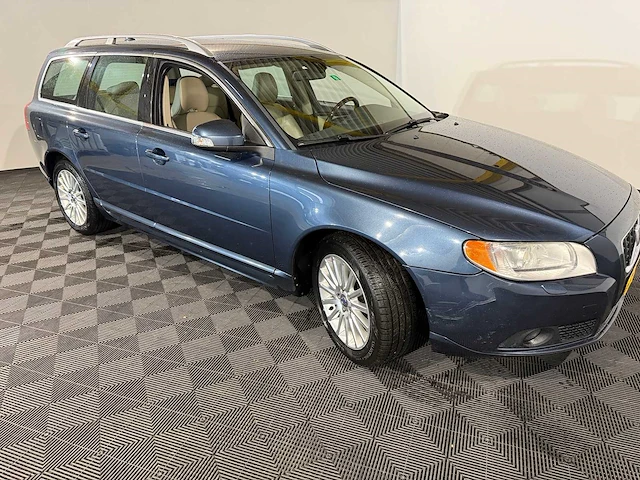 Volvo v70 2.4 d5 summum, 52-zl-jv - afbeelding 11 van  14
