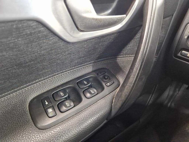 Volvo v70 2.4 kinetic , 9-kvp-69 - afbeelding 10 van  16