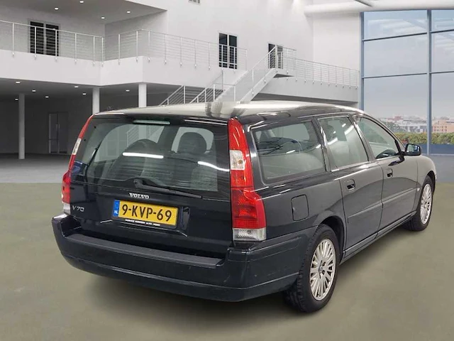 Volvo v70 2.4 kinetic , 9-kvp-69 - afbeelding 3 van  16