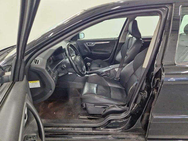 Volvo v70 2.4 kinetic , 9-kvp-69 - afbeelding 5 van  16