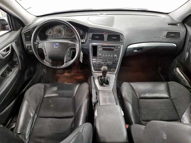 Volvo v70 2.4 kinetic , 9-kvp-69 - afbeelding 7 van  16