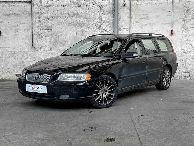 Volvo v70 2.4 summum 170pk 2006, 20-rhb-1 - afbeelding 1 van  33