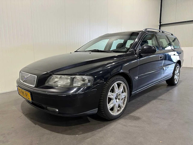 Volvo v70 2.4 t geartr. c.l. 17-rk-rl - afbeelding 1 van  22