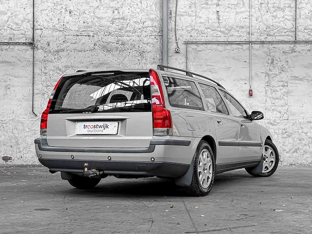 Volvo v70 2.4 t g.ocean race 200pk 2002, 97-js-sg - afbeelding 2 van  41