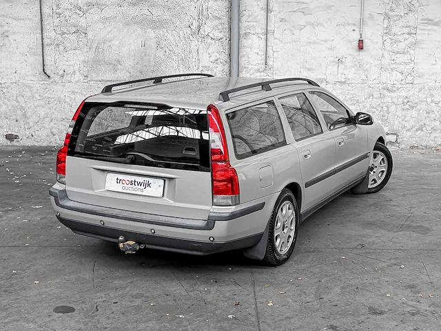 Volvo v70 2.4 t g.ocean race 200pk 2002, 97-js-sg - afbeelding 3 van  41