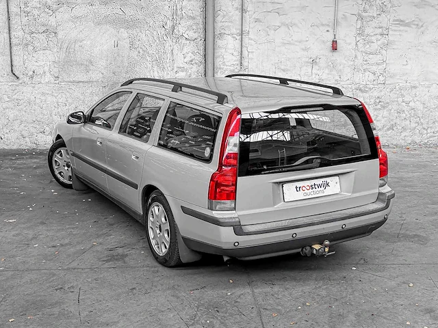 Volvo v70 2.4 t g.ocean race 200pk 2002, 97-js-sg - afbeelding 7 van  41
