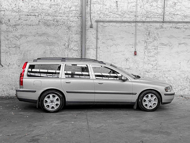 Volvo v70 2.4 t g.ocean race 200pk 2002, 97-js-sg - afbeelding 41 van  41