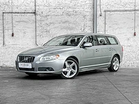 Volvo v70 2.4d momentum 175pk 2010, 48-kxp-9 - afbeelding 1 van  43