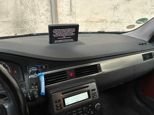Volvo v70 2.4d momentum 175pk 2010, 48-kxp-9 - afbeelding 20 van  43